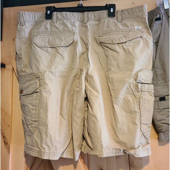 Lot of 2 Izod Saltwater & World Wide Sportsman Men 42 Shorts Cargo Tan Gray - Picture 3 of 16